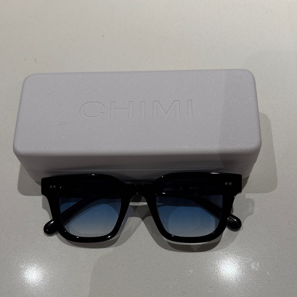 CHIMI Black Frame Sunglasses with Blue Gradient Lenses